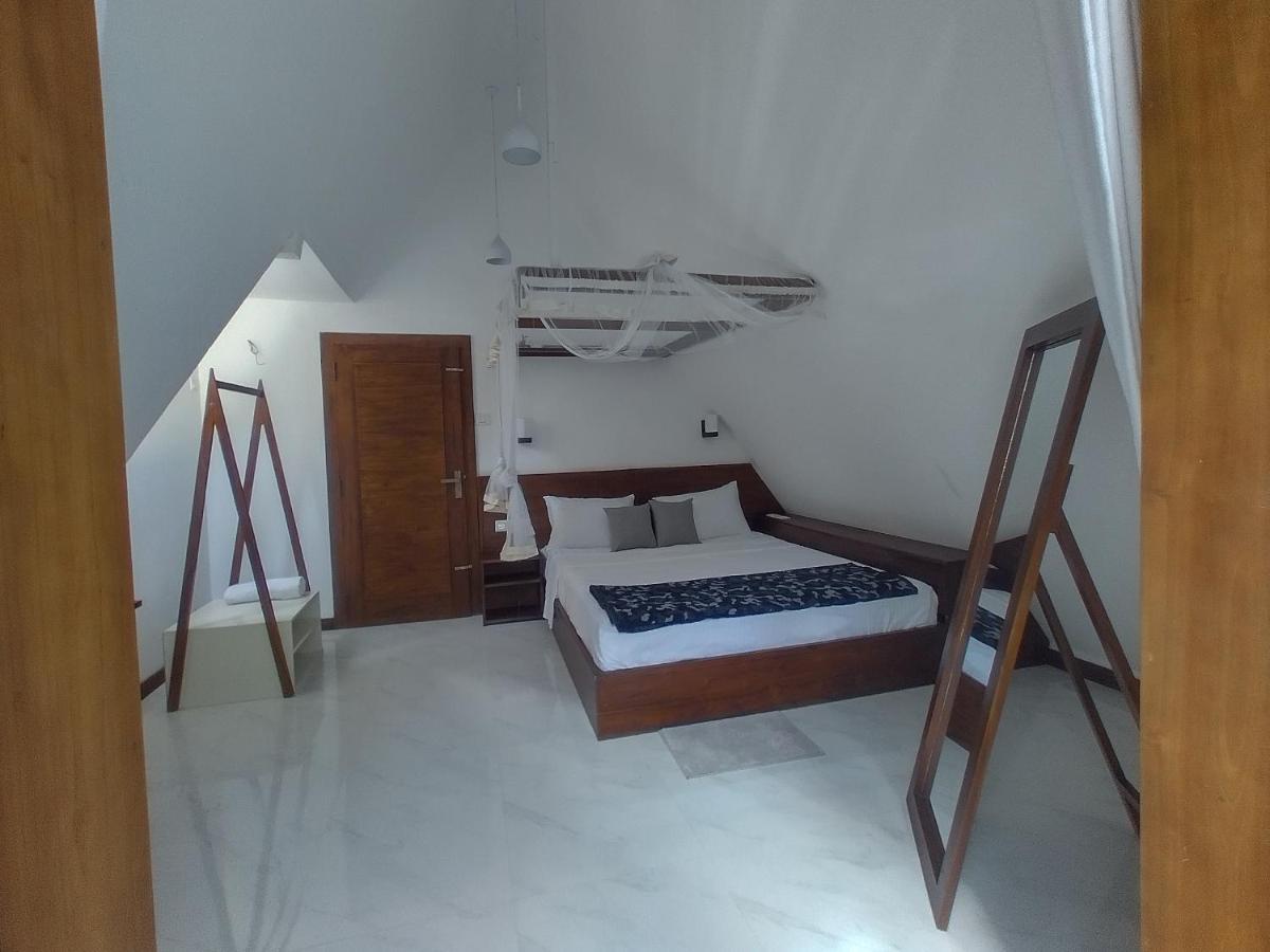 Hotel Once In Ella Exterior foto